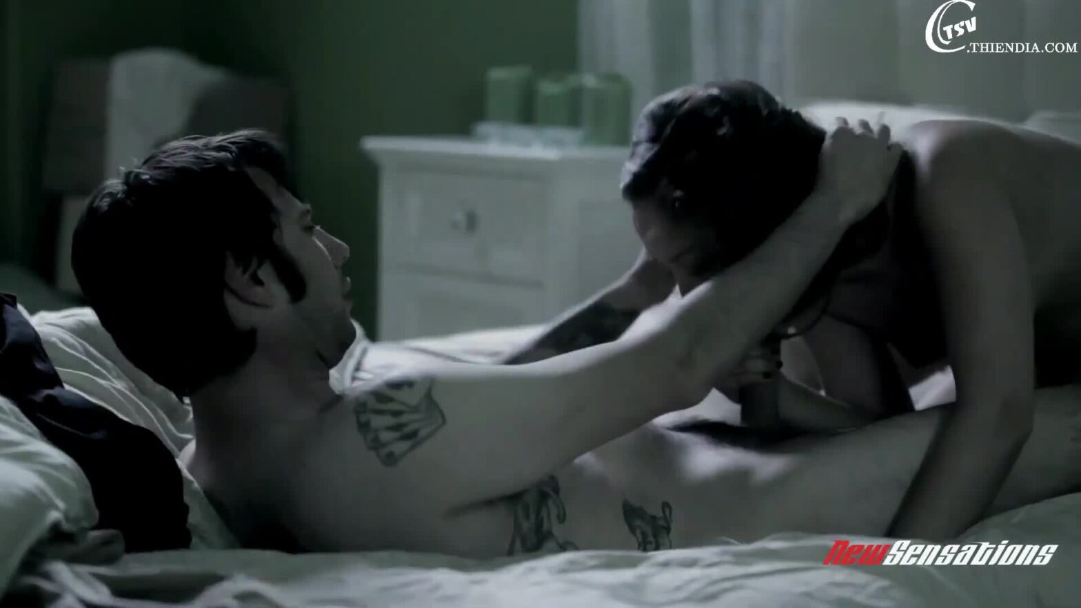 Em dâu ngoại tình quỳ bú cu anh rể rồi đón tinh đầy miệng