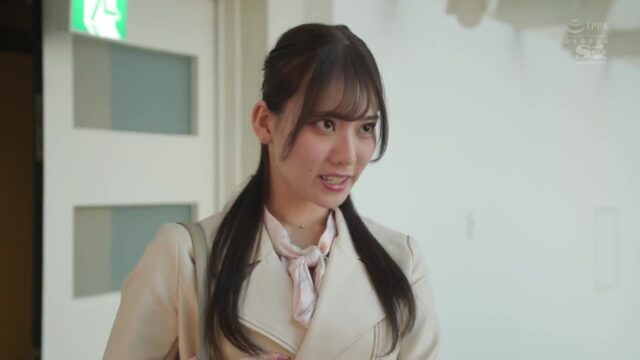 Anh thợ sửa ống nước đụ cô chủ nhà trong bếp nước dâm lênh láng – sexvungtrom