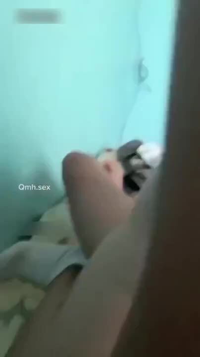 Thầy giáo lén dụ học sinh cấp 3 non tơ ngoại tình rồi đụ sâu trong lớp – vlxxanime